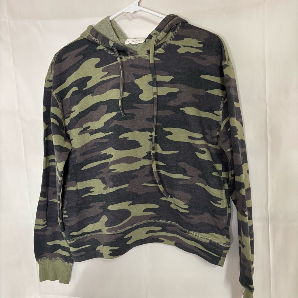 Womens size medium hoody sweatshirt, #D808